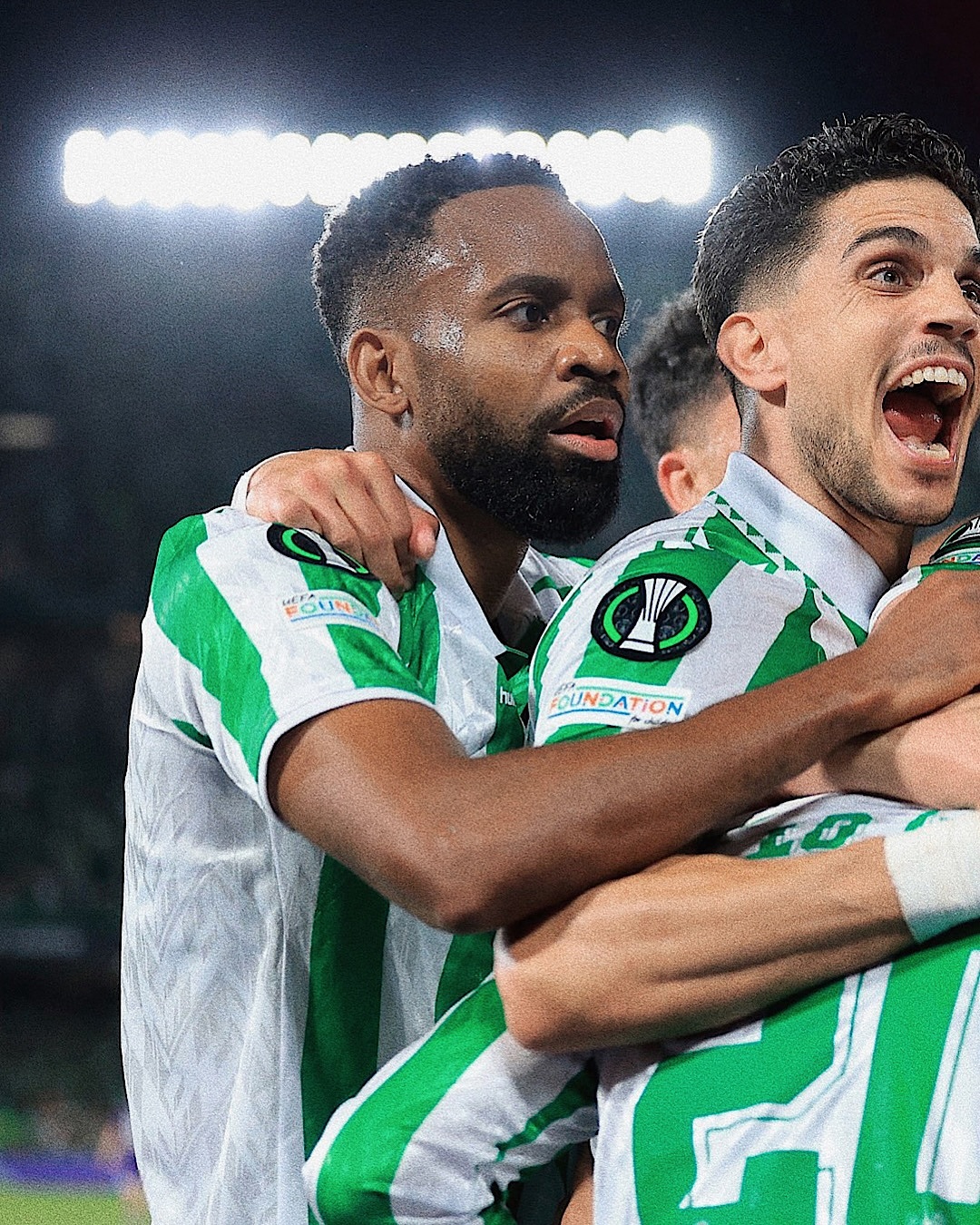 爱游戏app下载地址-关于波斯凯、基耶利尼共同领军尤文图斯，客场大胜佛罗伦萨的信息