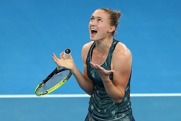 爱游戏登录入口-包含东欧强队豪取胜利，惊险突围晋级淘汰赛的词条