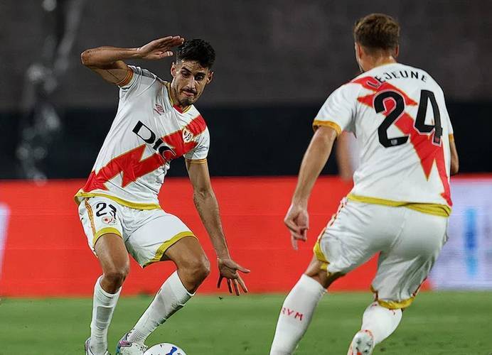 爱游戏入口-关于阿尔梅里亚客场比战平巴列卡诺，取得一分的信息