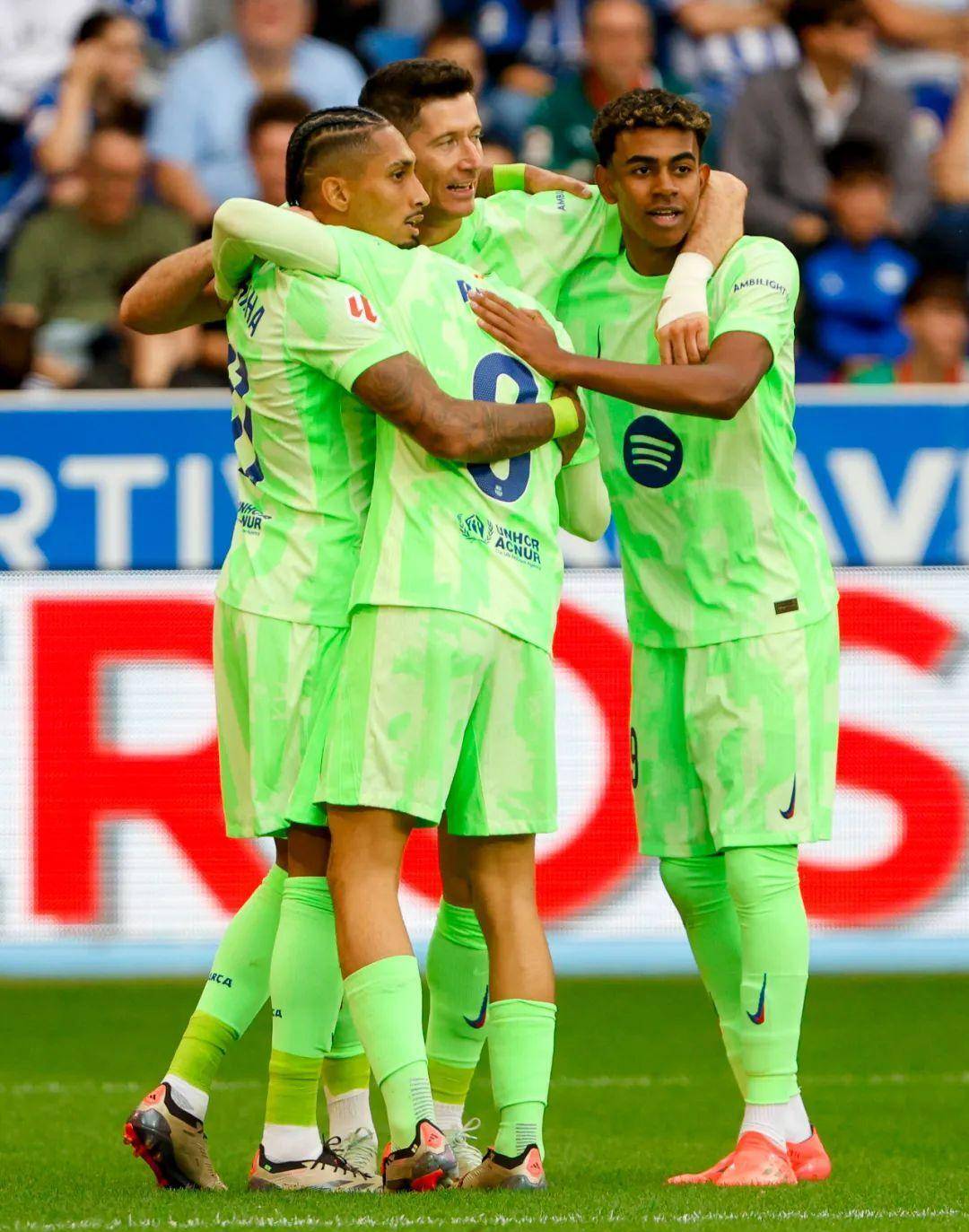 包含阿拉维斯在比赛中被对手压制,遗憾失利的词条 包含阿拉维斯在比赛中被对手压制,遗憾失利的词条