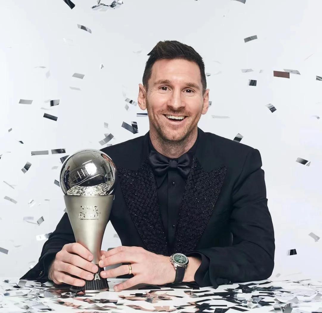 爱游戏视频-包含阿根廷传奇梅西再获荣誉，当选年度最佳球员的词条