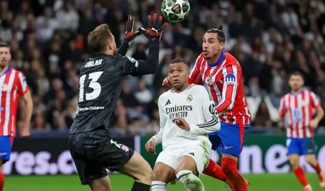 爱游戏中国官网-皇马后防线连续失误，球队陷入连败困境的简单介绍