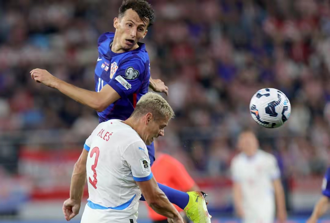 今日欧洲预选赛焦点:西班牙胜奥地利,积分榜翻转 今日欧洲预选赛焦点:西班牙胜奥地利,积分榜翻转