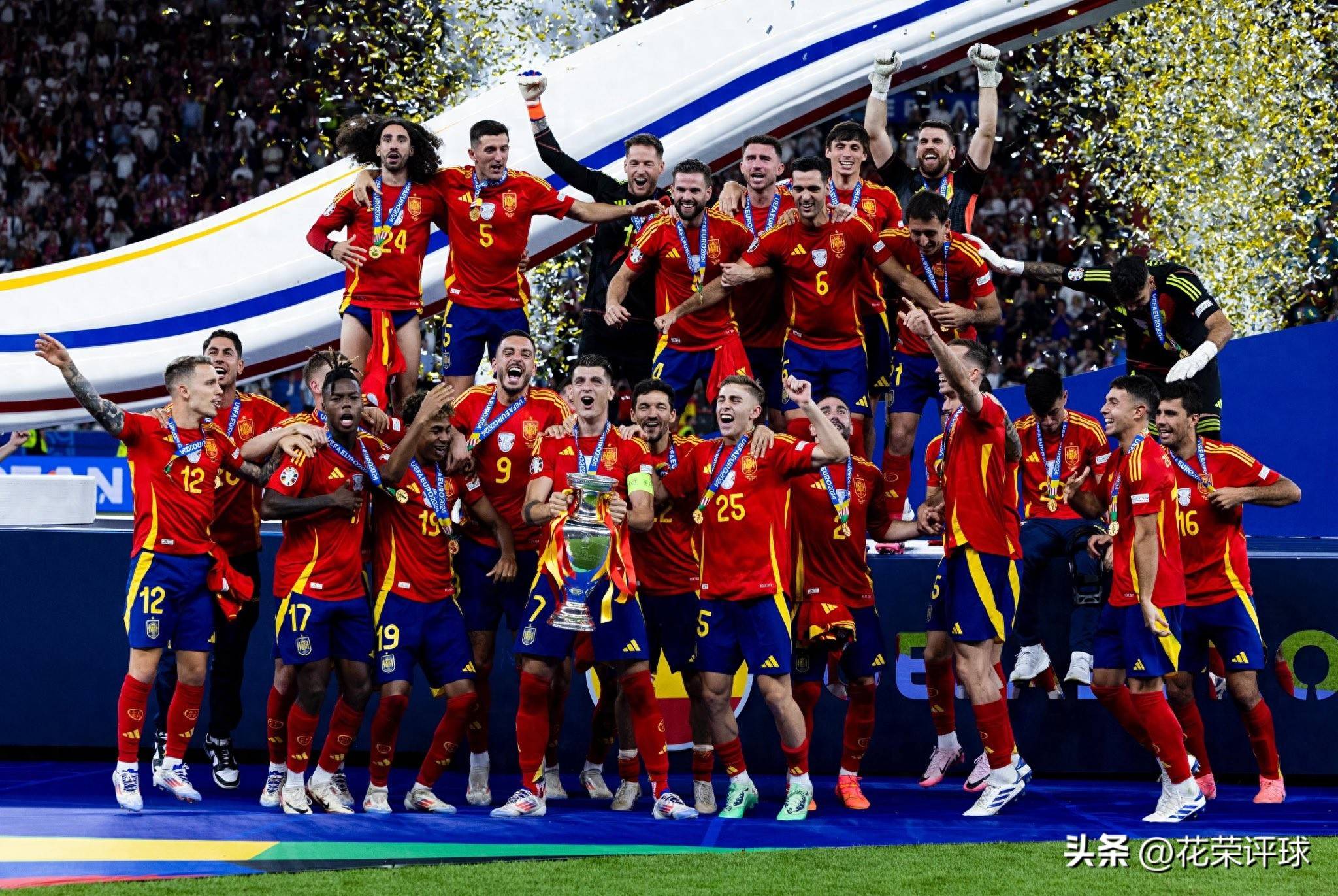 爱游戏官网-精彩足球赛事上演，欧洲足球聚焦球迷热议的简单介绍