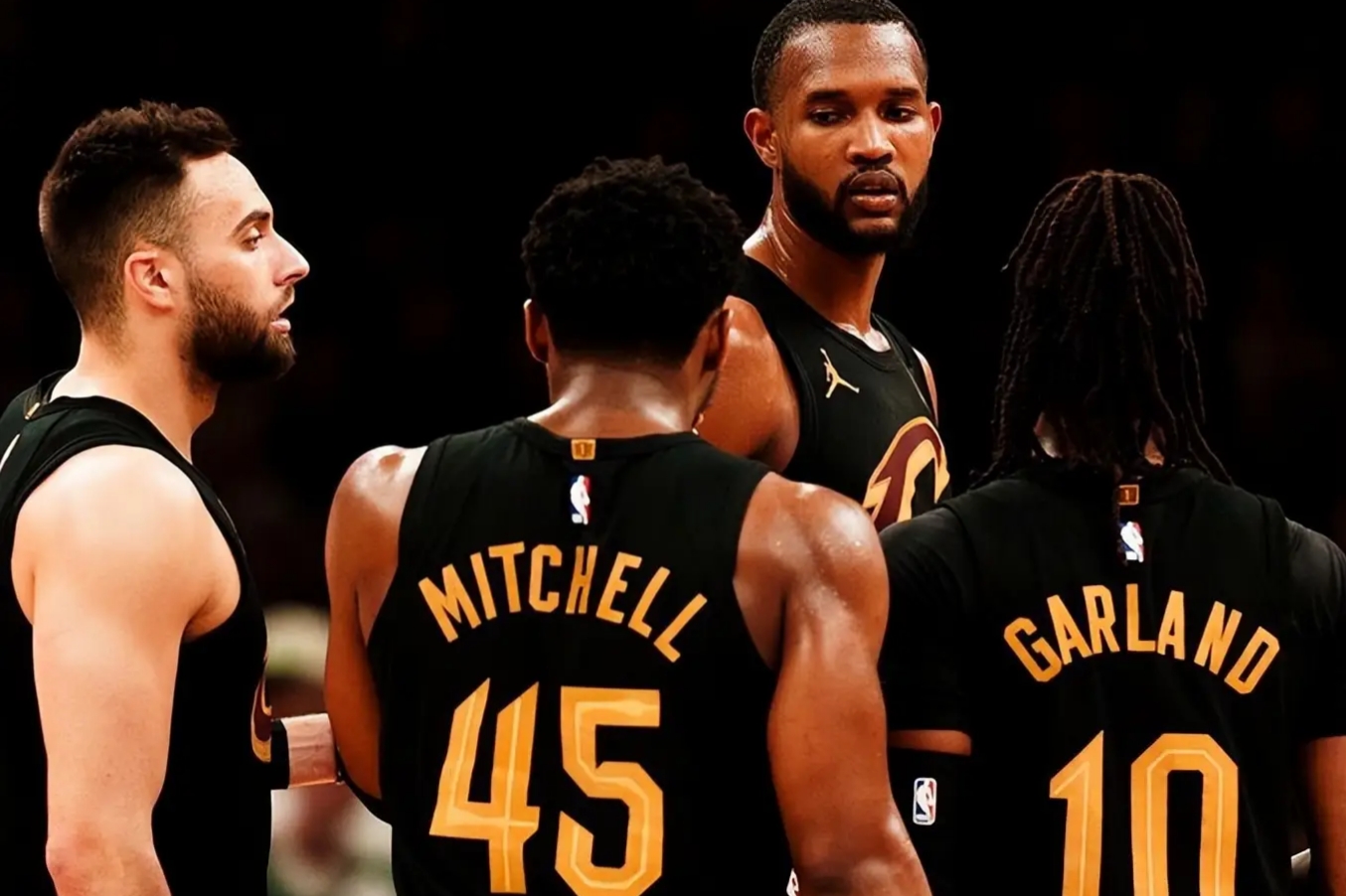 爱游戏直播-猛龙击败骑士，安东尼-戴维斯砍下27分的简单介绍